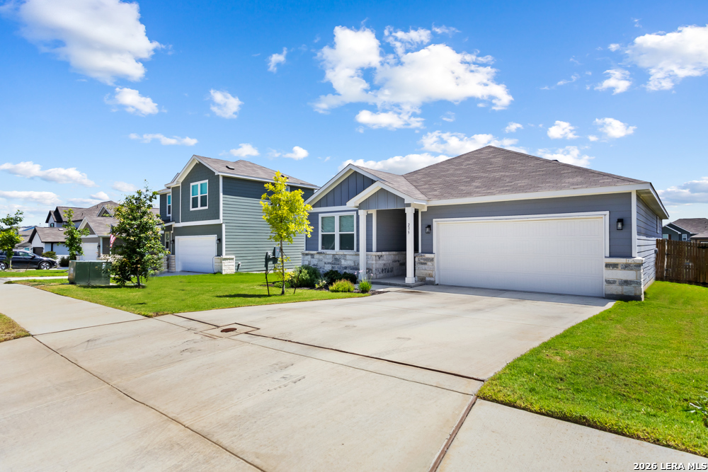 235 Brook Shadow Cibolo TX 78108