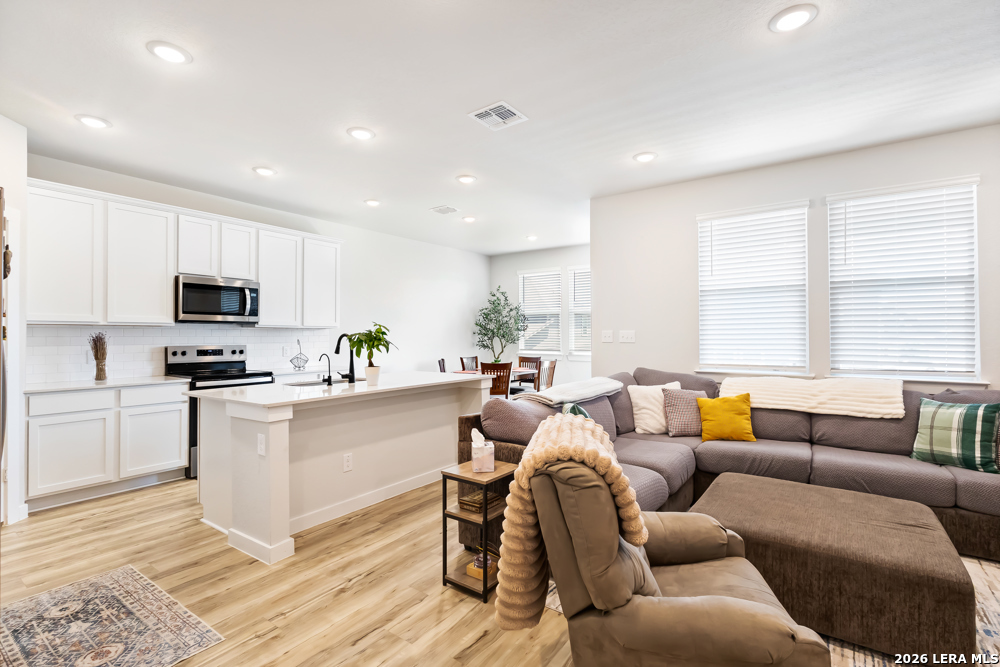 235 Brook Shadow Cibolo TX 78108