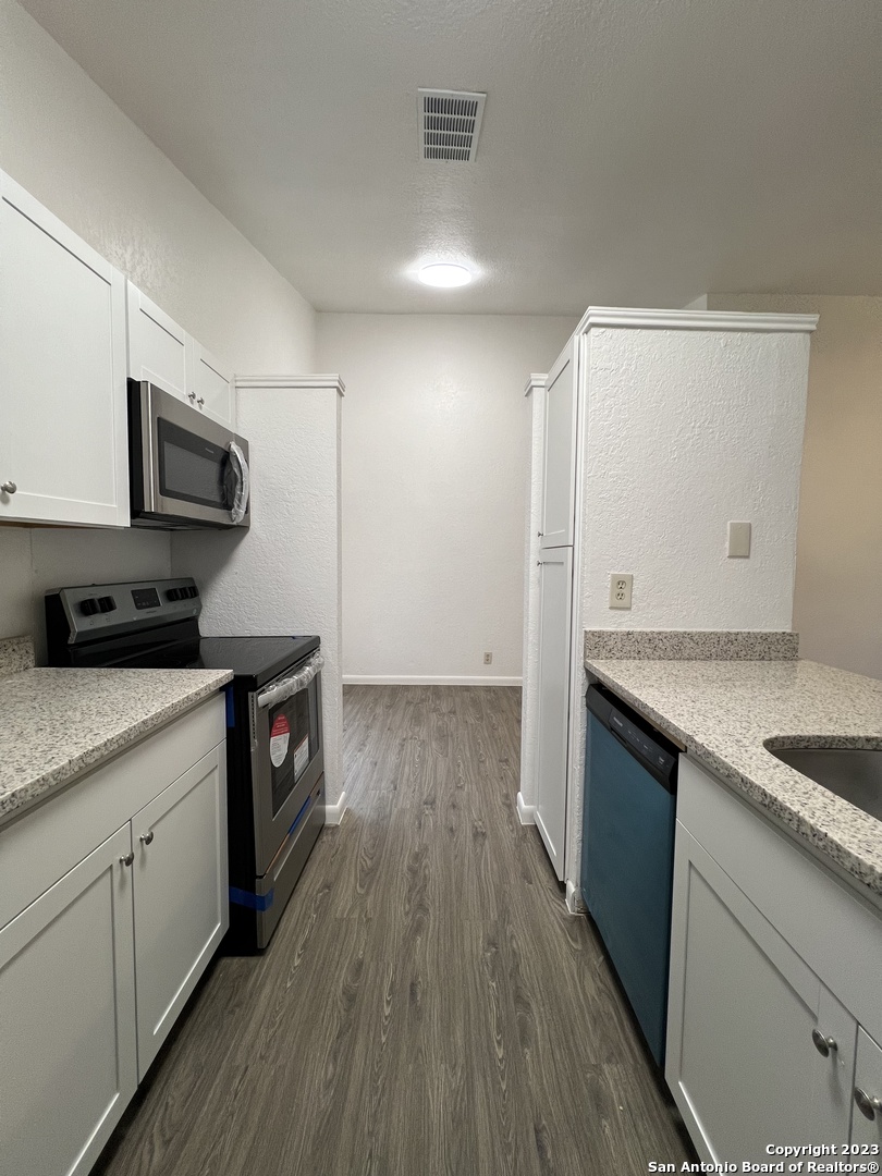 8846 Meadow Range San Antonio TX 78250
