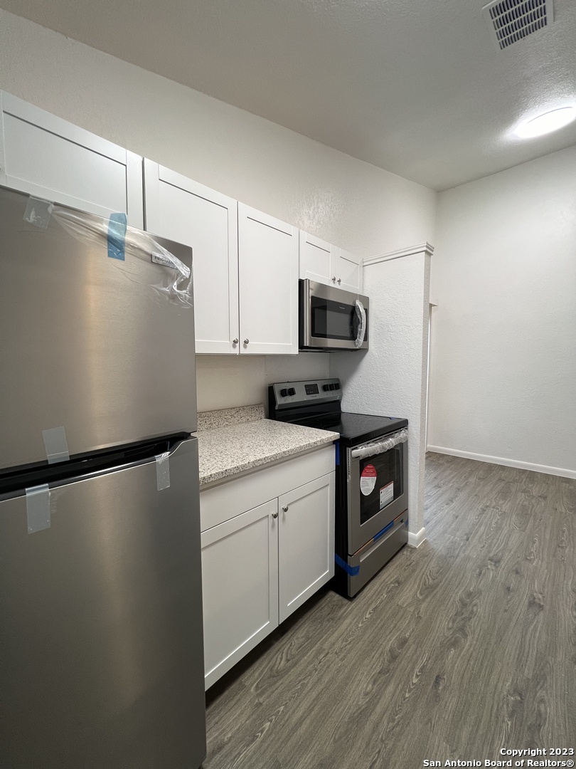 8846 Meadow Range San Antonio TX 78250