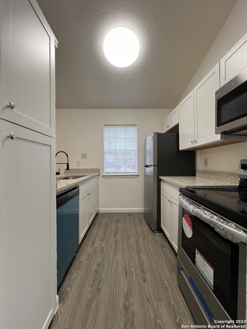 8846 Meadow Range San Antonio TX 78250