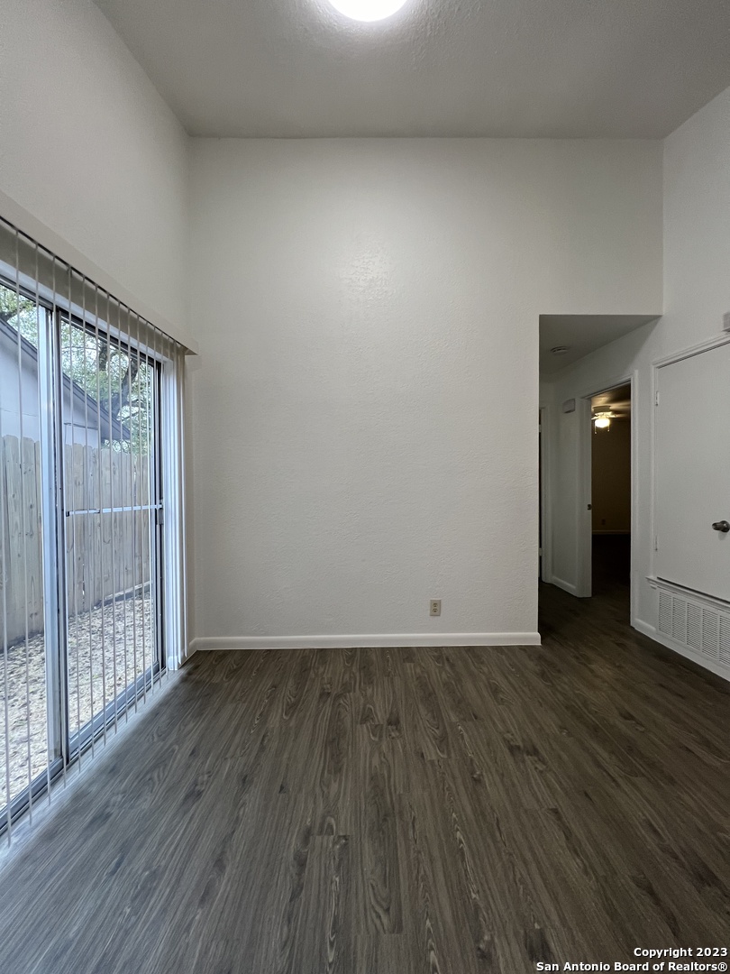 8846 Meadow Range San Antonio TX 78250
