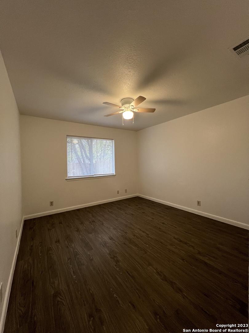 8846 Meadow Range San Antonio TX 78250