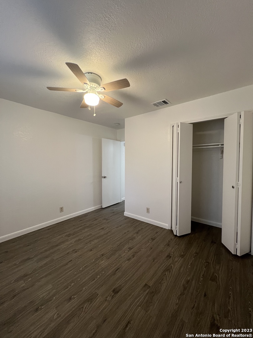 8846 Meadow Range San Antonio TX 78250