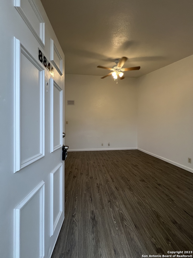 8846 Meadow Range San Antonio TX 78250