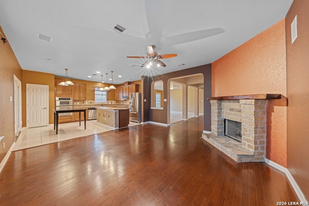 141 Springtree Gate Cibolo TX 78108