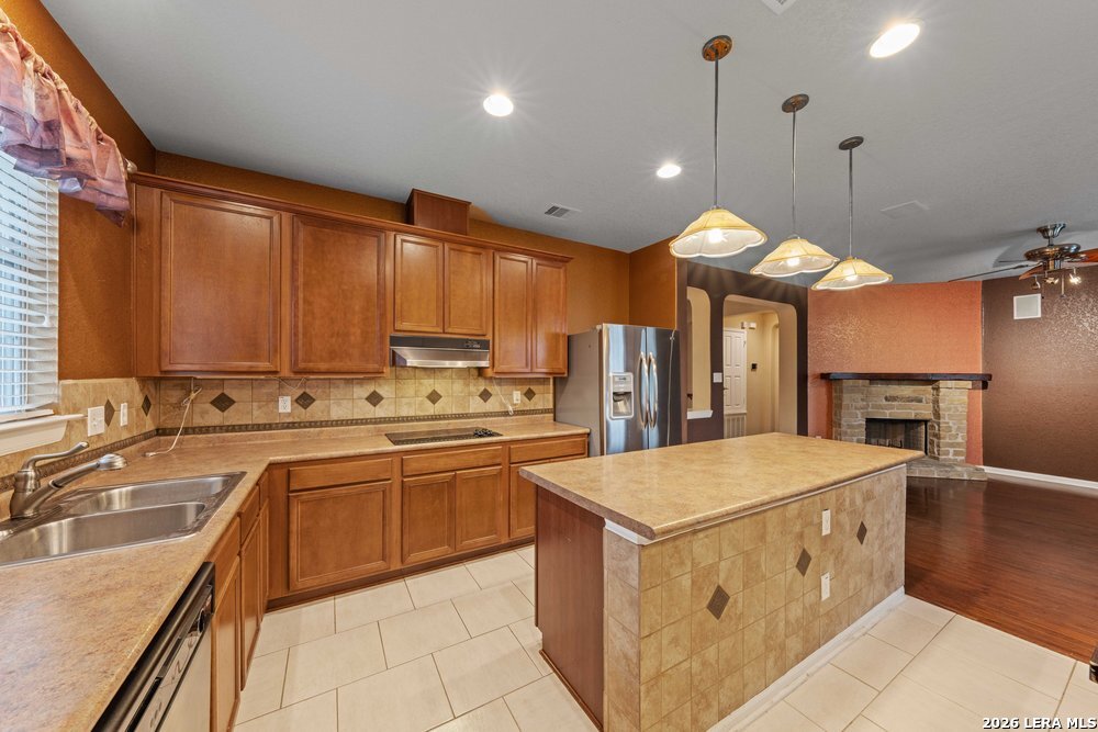 141 Springtree Gate Cibolo TX 78108