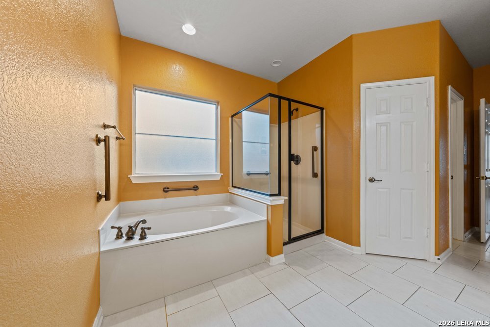 141 Springtree Gate Cibolo TX 78108