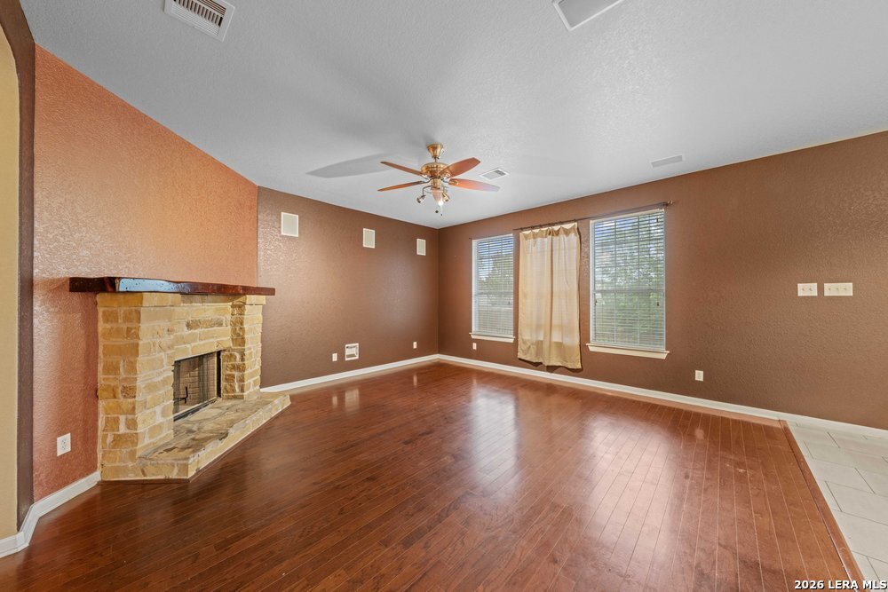 141 Springtree Gate Cibolo TX 78108