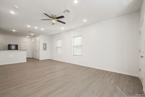 8719 Wurzbach San Antonio TX 78240