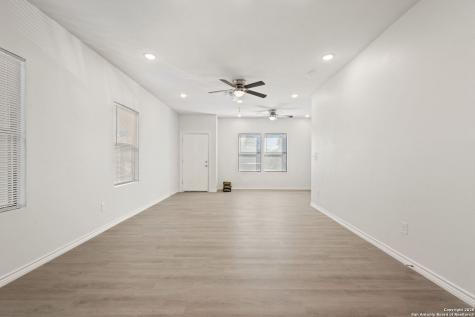 8719 Wurzbach San Antonio TX 78240