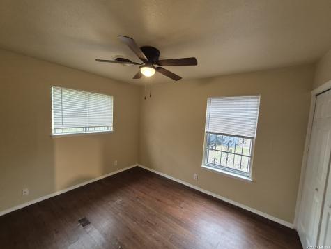 5211 Cinderella Street Kirby TX 78219