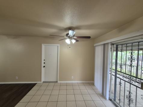 5211 Cinderella Street Kirby TX 78219