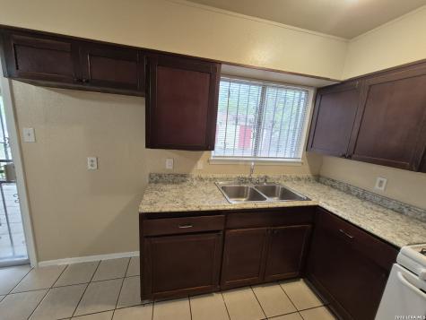 5211 Cinderella Street Kirby TX 78219