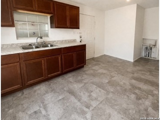 217 N Park Avenue Karnes City TX 78118