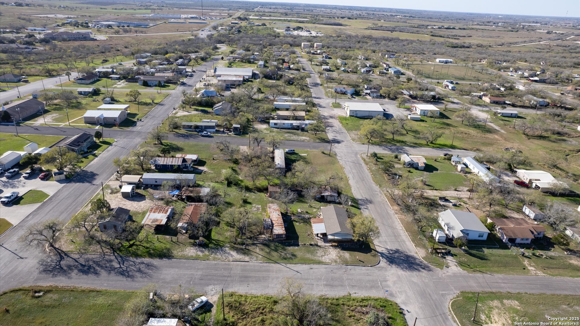 217 N Park Avenue Karnes City TX 78118