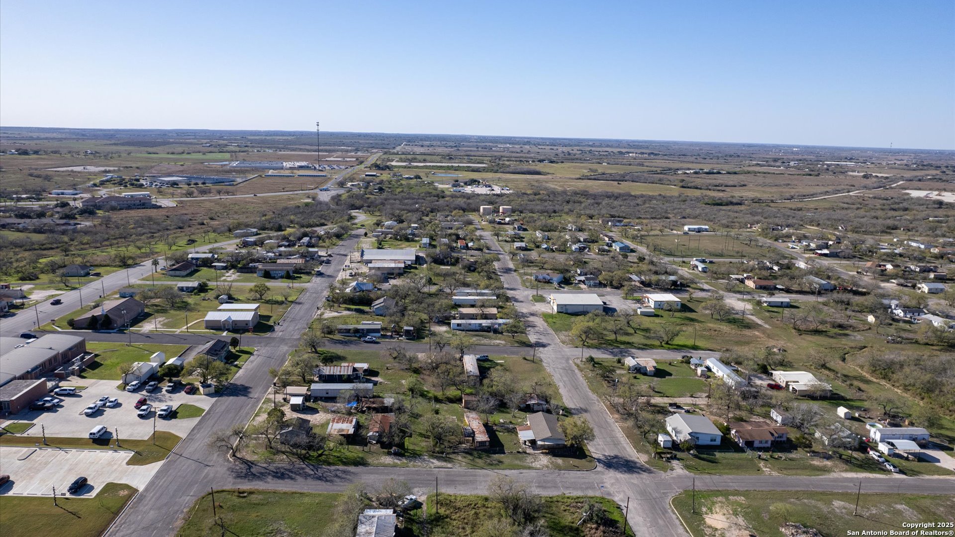217 N Park Avenue Karnes City TX 78118
