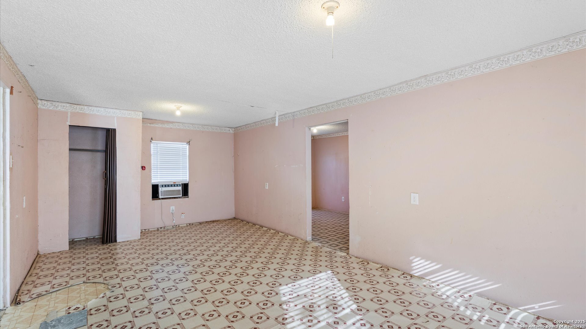 217 N Park Avenue Karnes City TX 78118