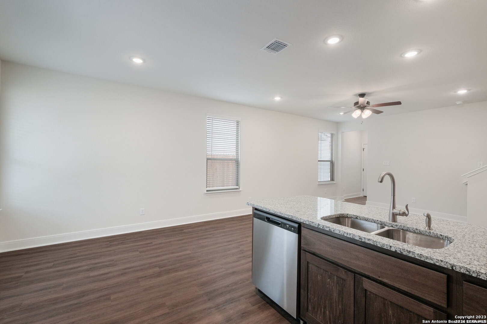 2507 Lynwood Bend San Antonio TX 78245