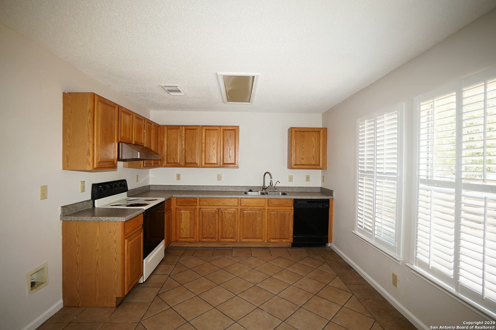 9 Apple Hills San Antonio TX 78238