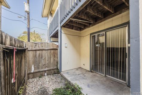 1634 W Woodlawn San Antonio TX 78201