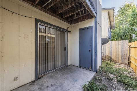 1634 W Woodlawn San Antonio TX 78201