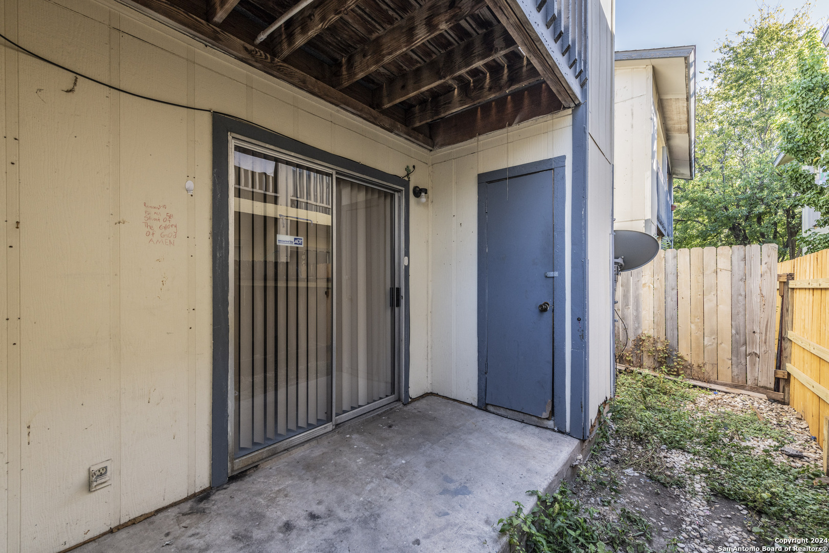 1634 W Woodlawn San Antonio TX 78201
