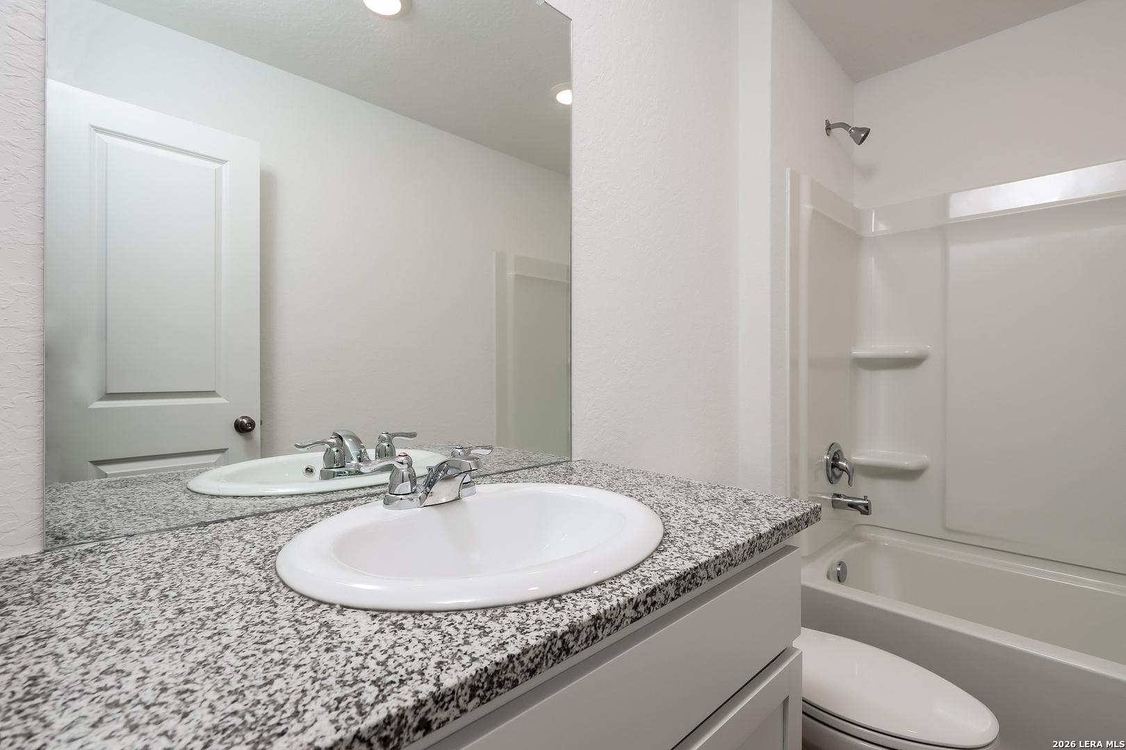 10407 Mcclintock Converse TX 78109