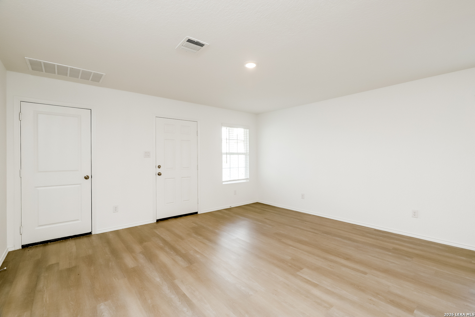 10407 Mcclintock Converse TX 78109