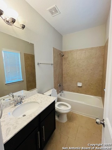 8221 Dublin Forest San Antonio TX 78253