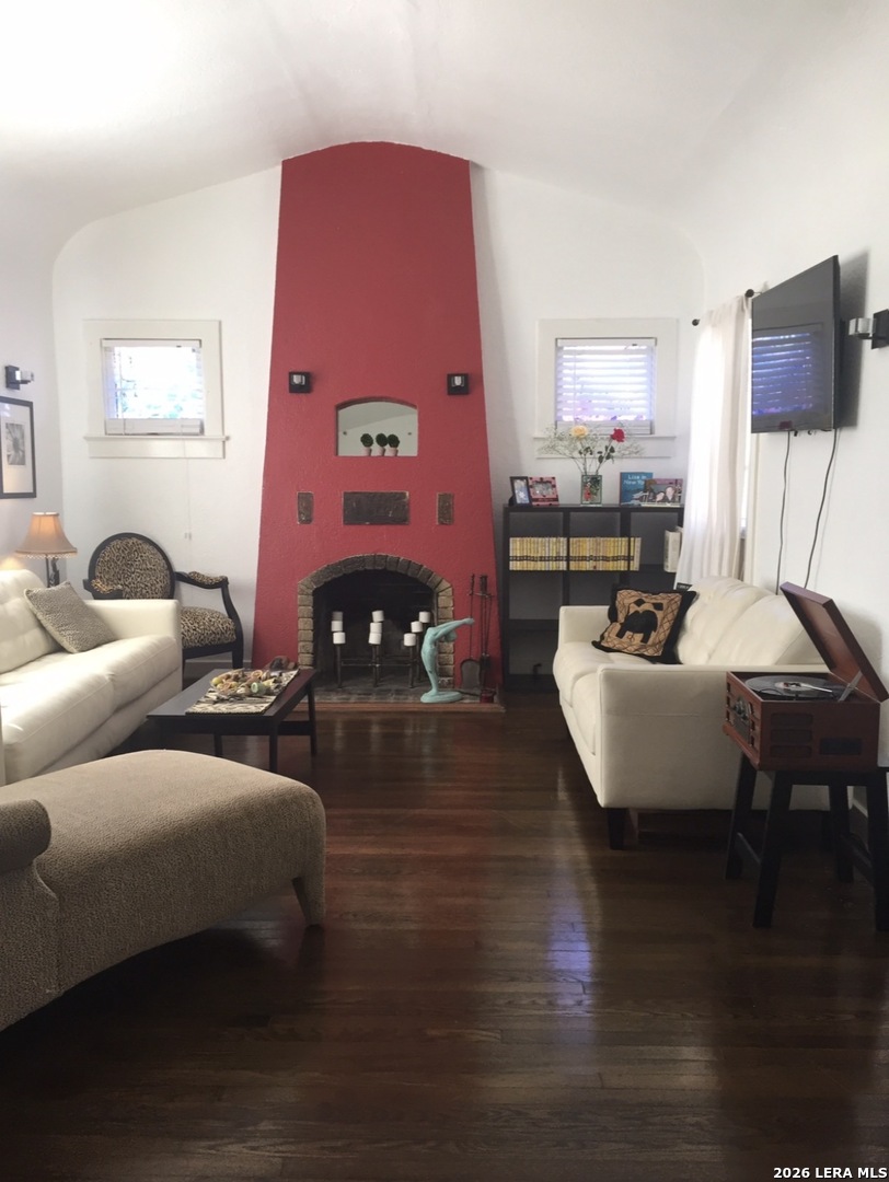 1541 W Mulberry San Antonio TX 78201