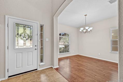 9211 Rainbow Creek San Antonio TX 78245