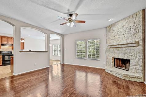 9211 Rainbow Creek San Antonio TX 78245