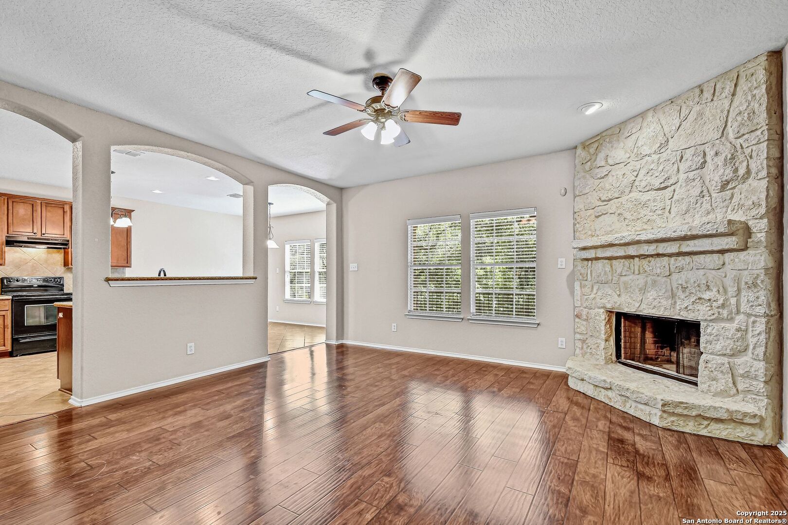 9211 Rainbow Creek San Antonio TX 78245