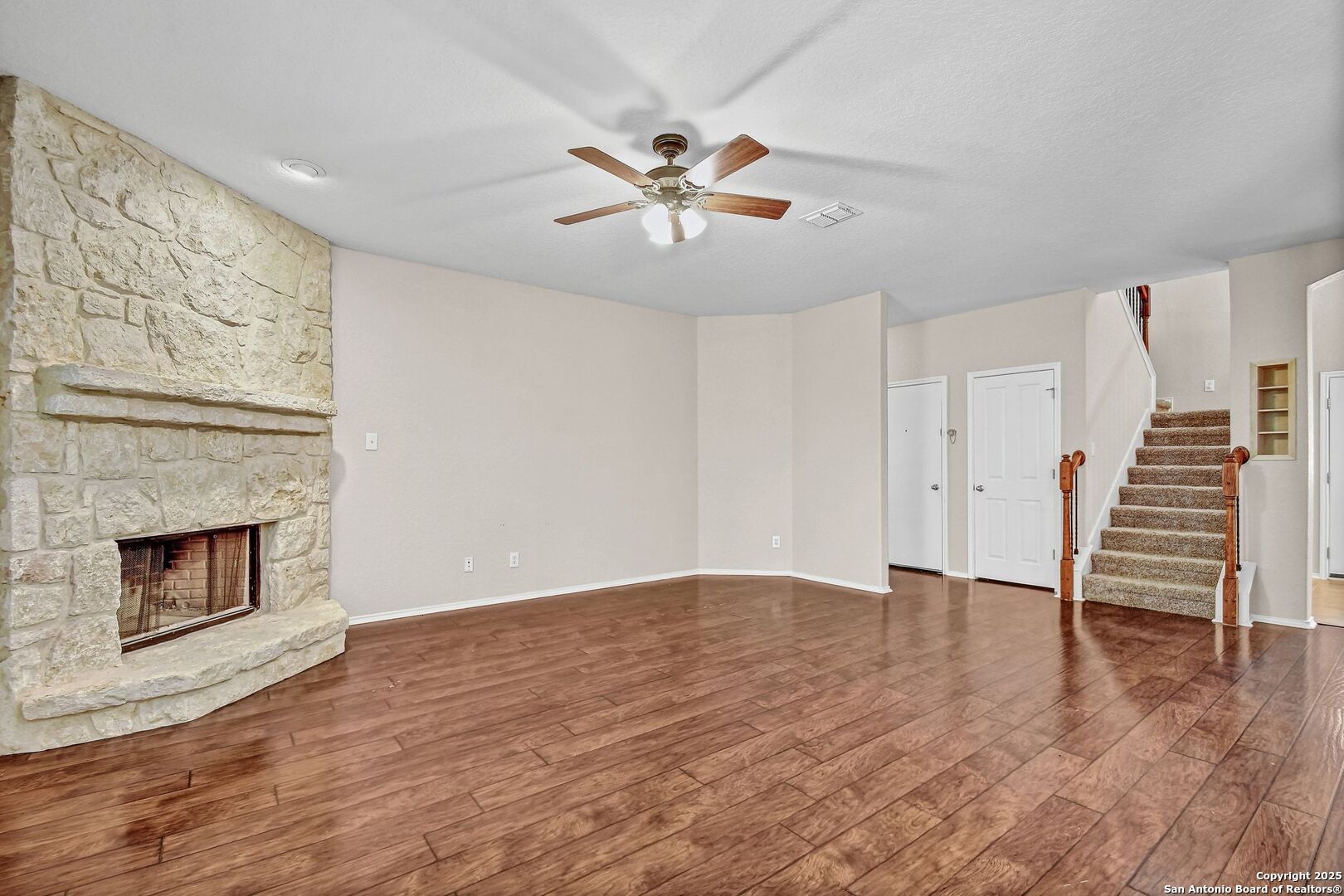 9211 Rainbow Creek San Antonio TX 78245