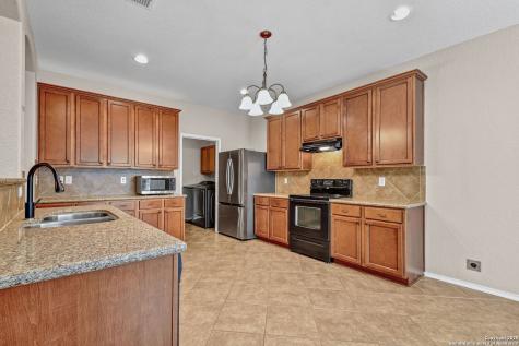 9211 Rainbow Creek San Antonio TX 78245