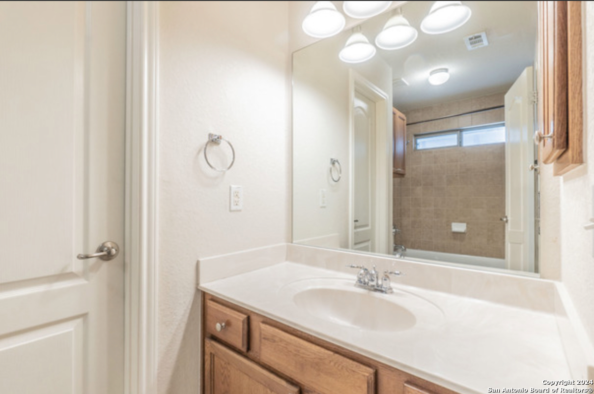 6214 W Jolie San Antonio TX 78240