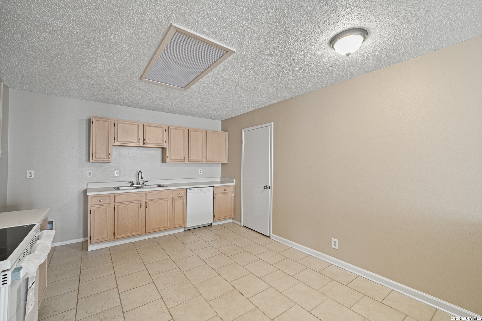 6827 Misty Field Drive Converse TX 78109