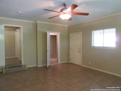 2018 E Lawndale San Antonio TX 78209