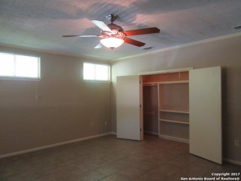 2018 E Lawndale San Antonio TX 78209