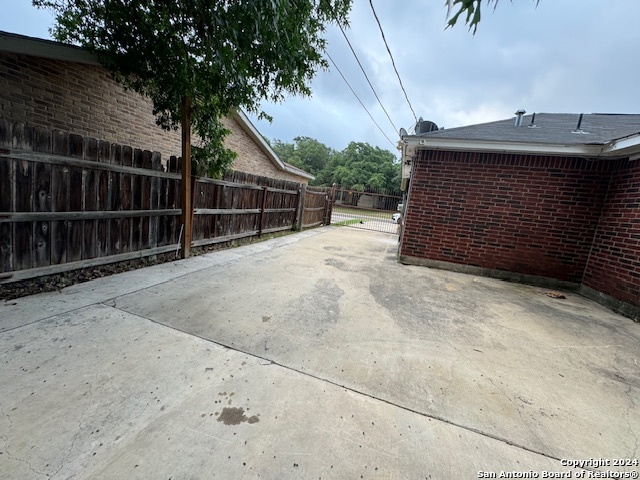 7415 Linklea San Antonio TX 78240