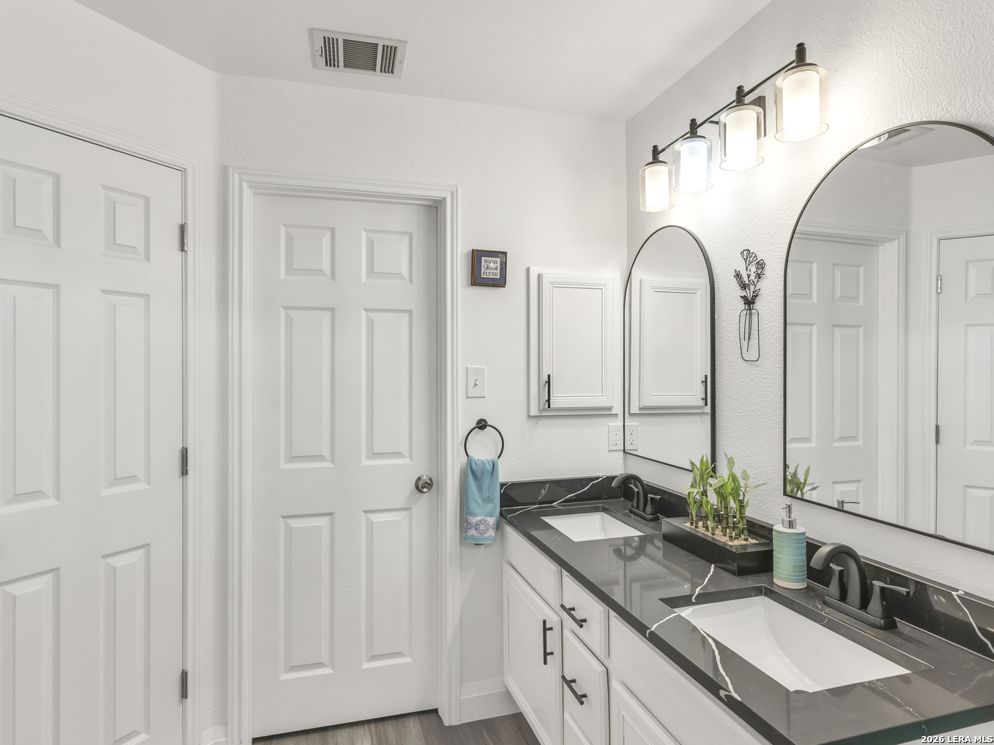 418 Bobcat Hollow San Antonio TX 78251
