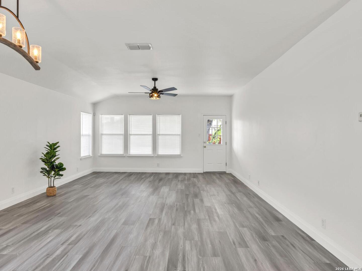 418 Bobcat Hollow San Antonio TX 78251