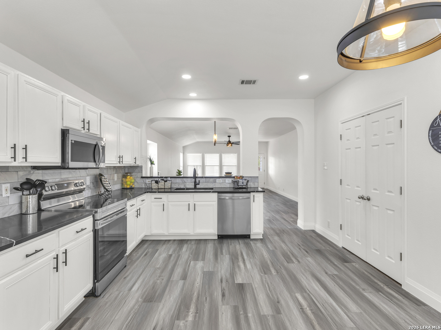 418 Bobcat Hollow San Antonio TX 78251