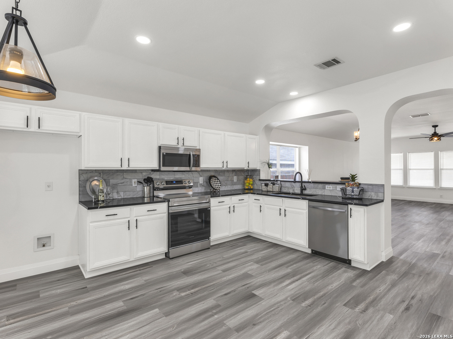 418 Bobcat Hollow San Antonio TX 78251