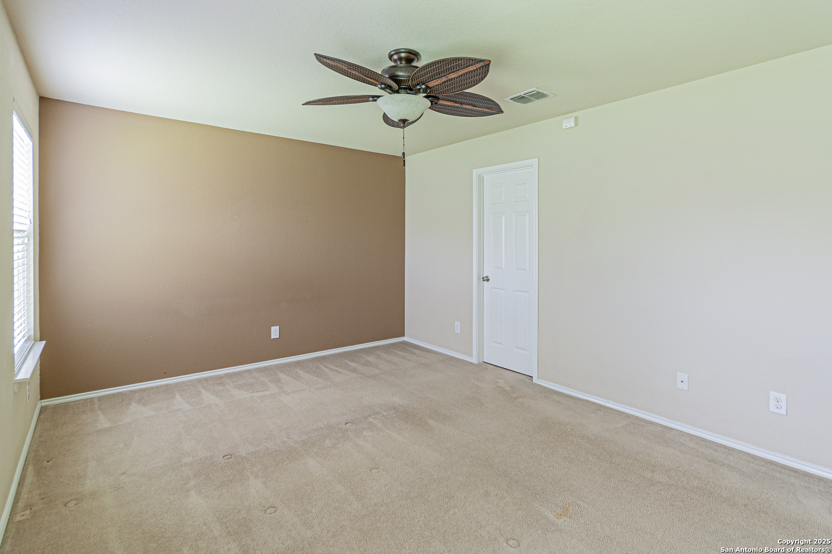 139 Nesting Garden San Antonio TX 78253