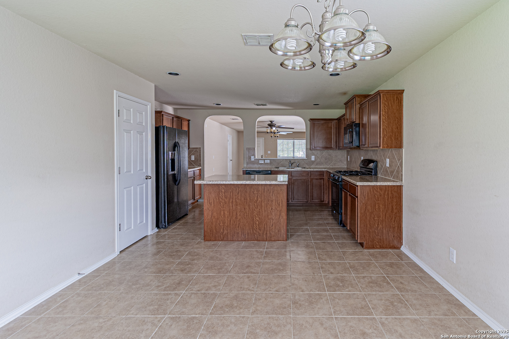 139 Nesting Garden San Antonio TX 78253