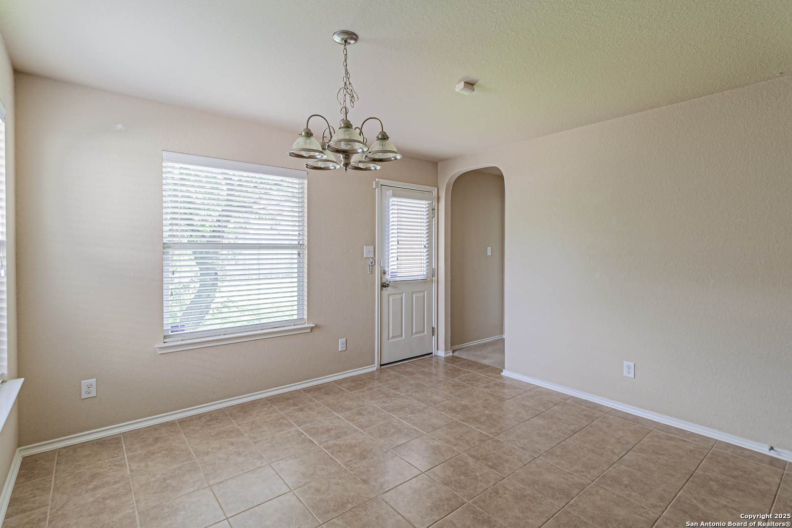 139 Nesting Garden San Antonio TX 78253