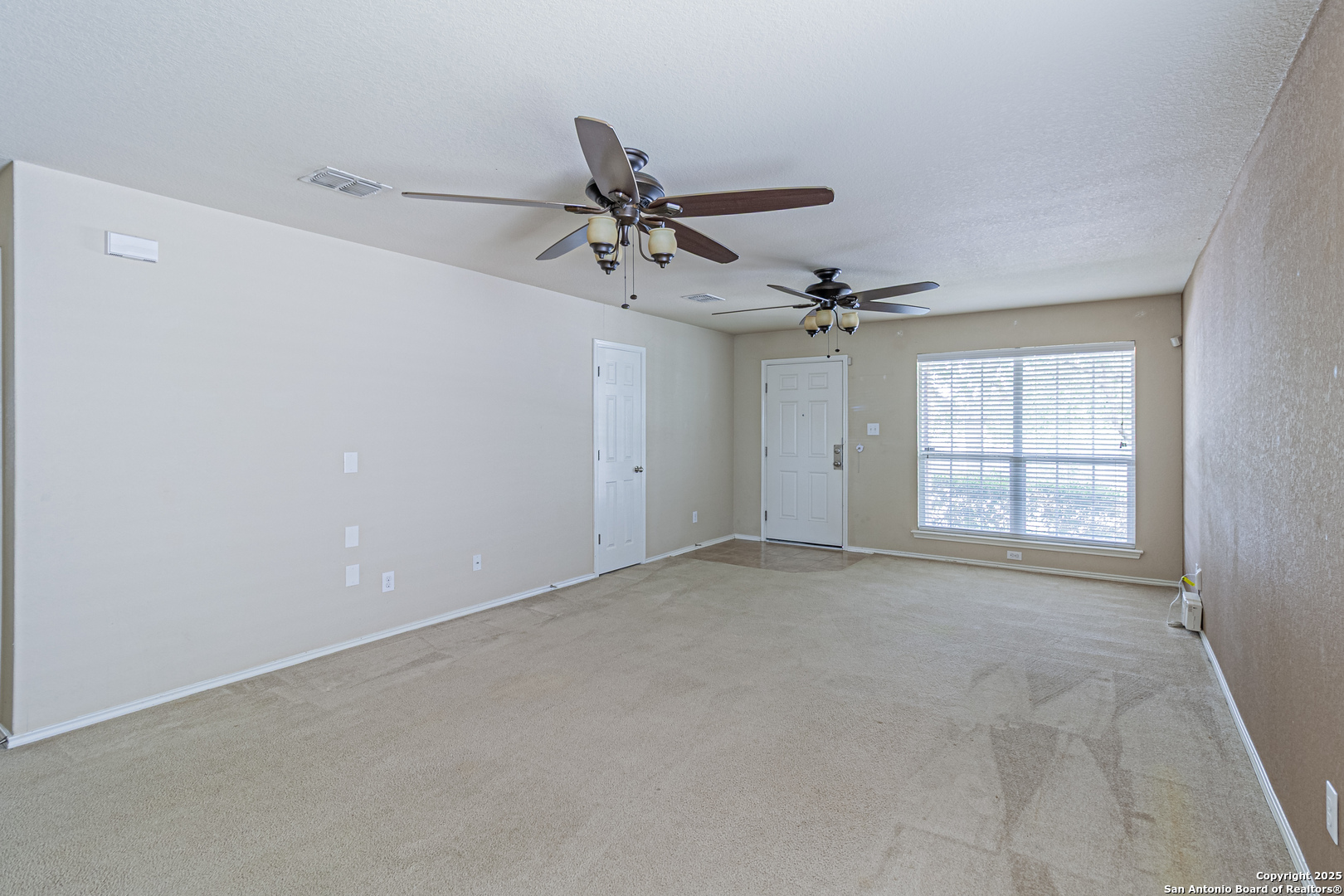 139 Nesting Garden San Antonio TX 78253