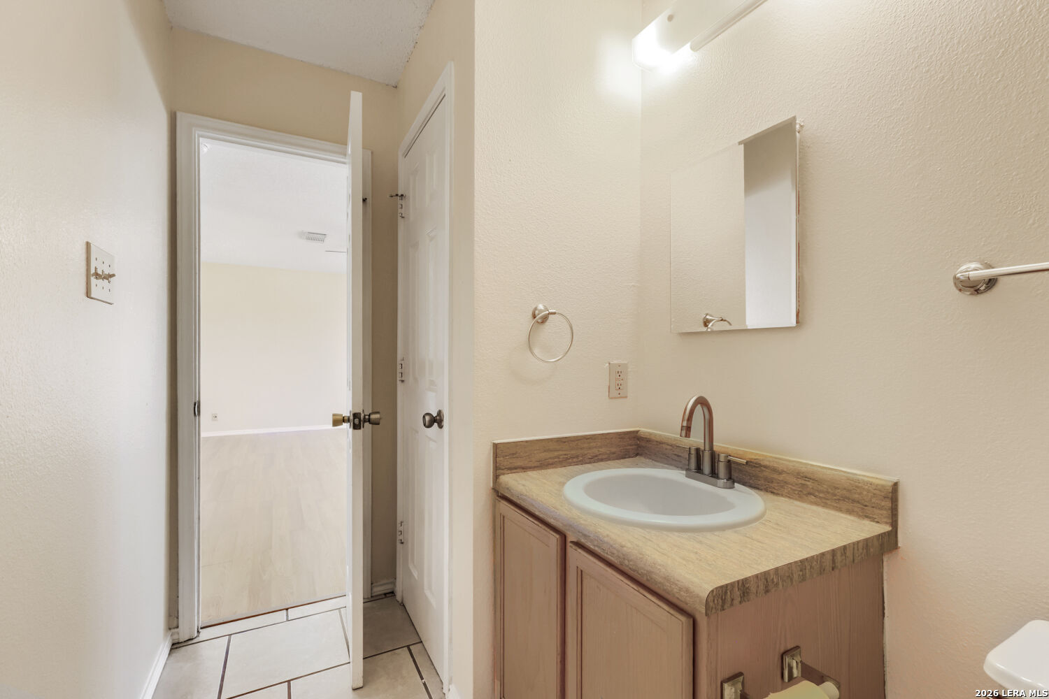 15 Messenger Creek San Antonio TX 78238